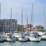 Apartment Superbe T3 Dans De Standing Avec Parking Privatif - 6lacor3 *