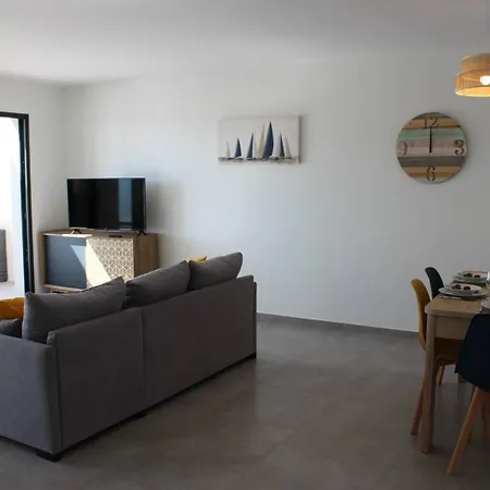 Apartment Superbe T3 Dans De Standing Avec Parking Privatif - 6lacor3 Saint-Cyprien (Pyrenees-Orientales)